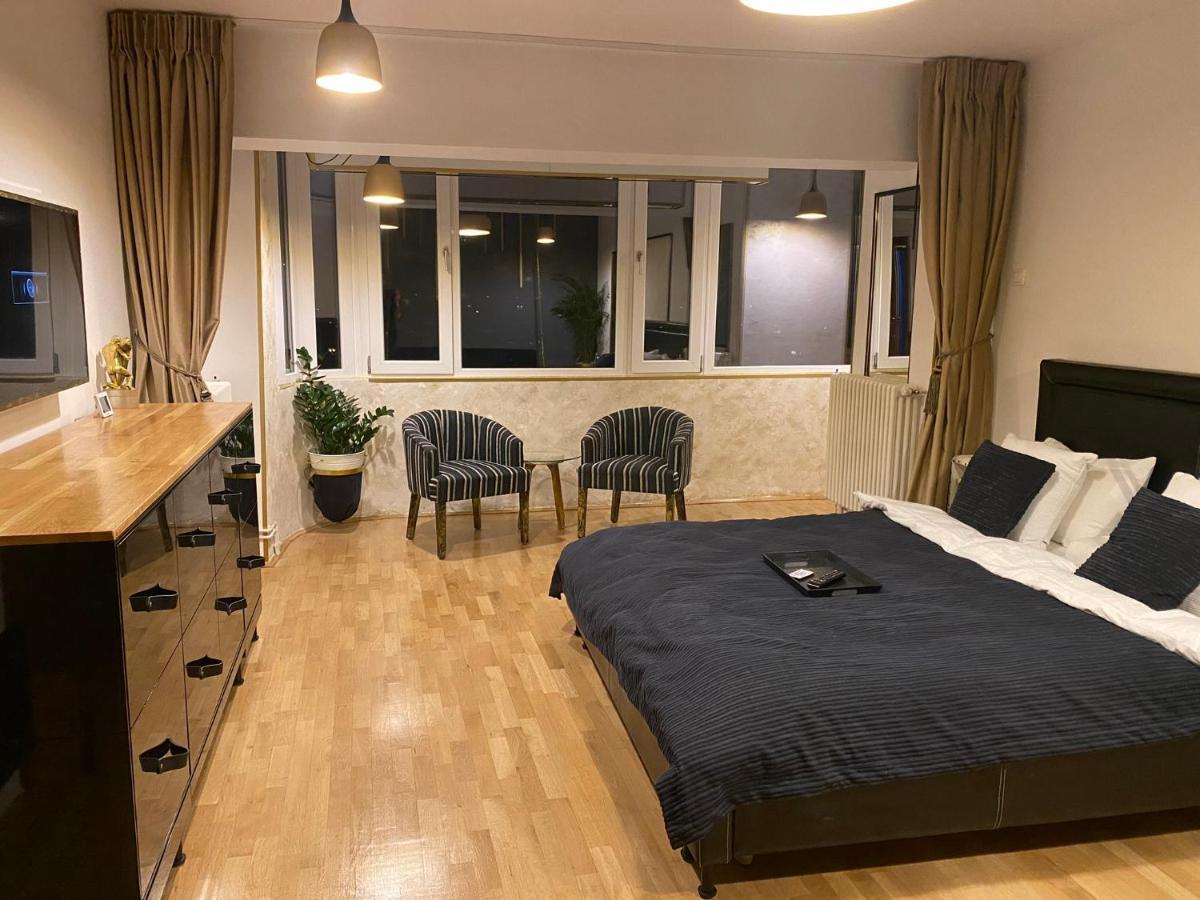 Ferienwohnung Casa S Piata Alba Iulia Bukarest Exterior foto