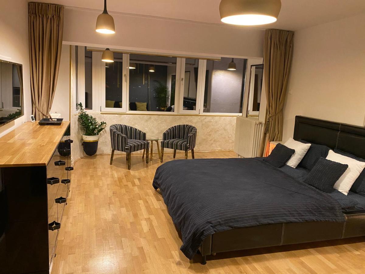Ferienwohnung Casa S Piata Alba Iulia Bukarest Exterior foto